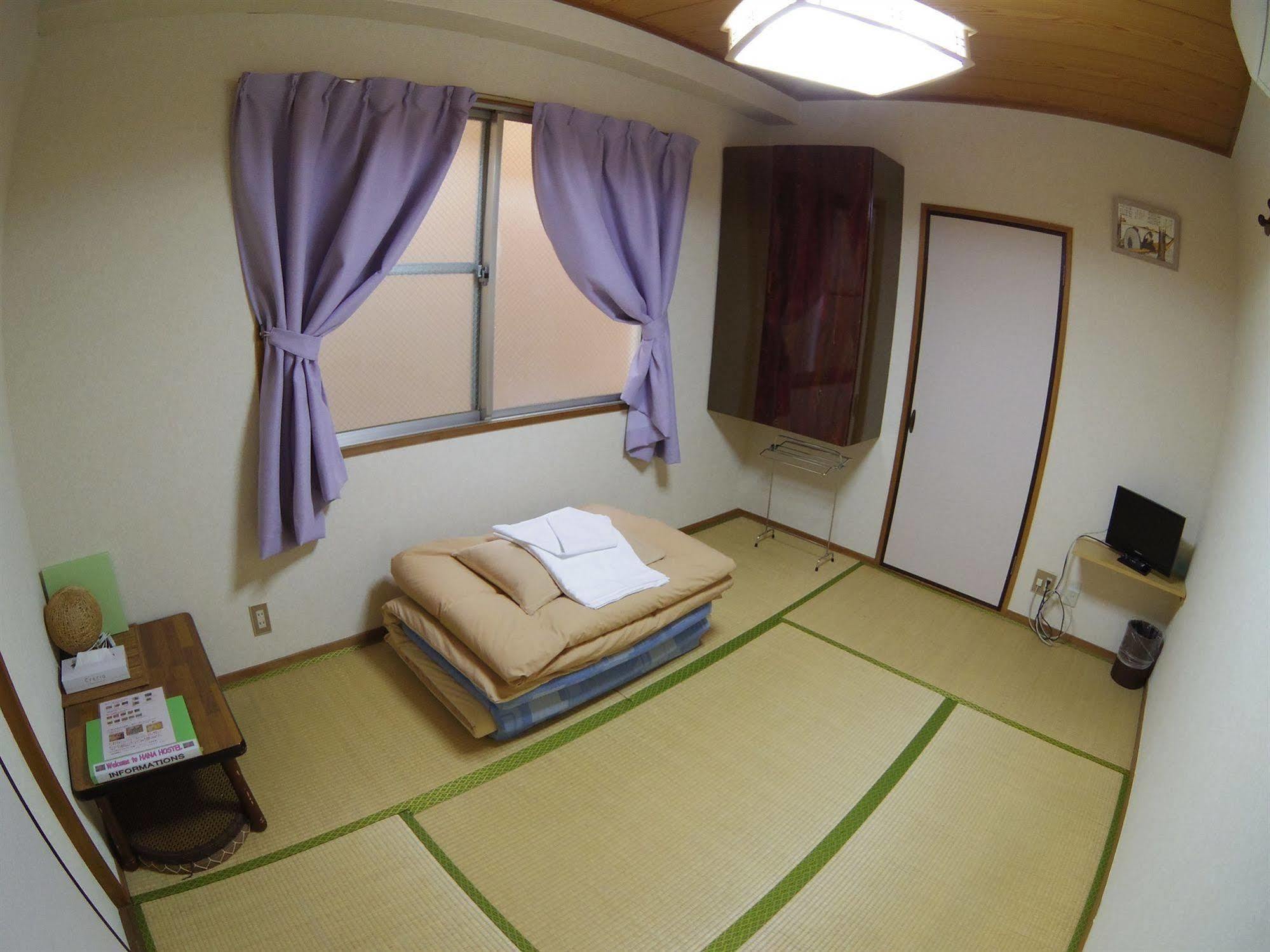 Hiroshima Hana Hostel Bagian luar foto